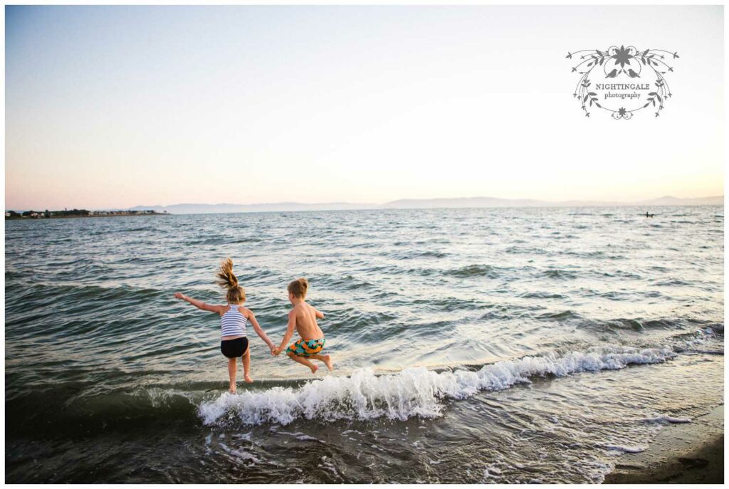 Sunset family beach portraits in the Bay Area by Nightingale Photography