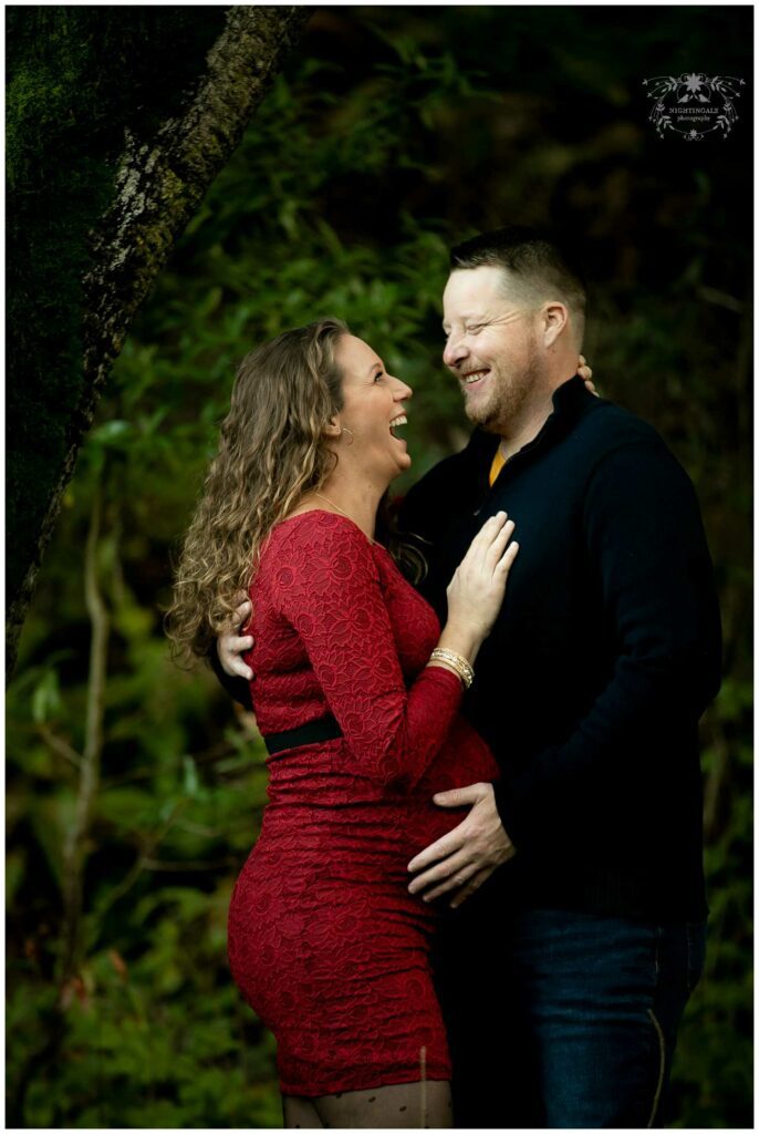 Natural and candid maternity portraits at Lake Anza in Berkeley, in the East Bay, by Nightingale Photography