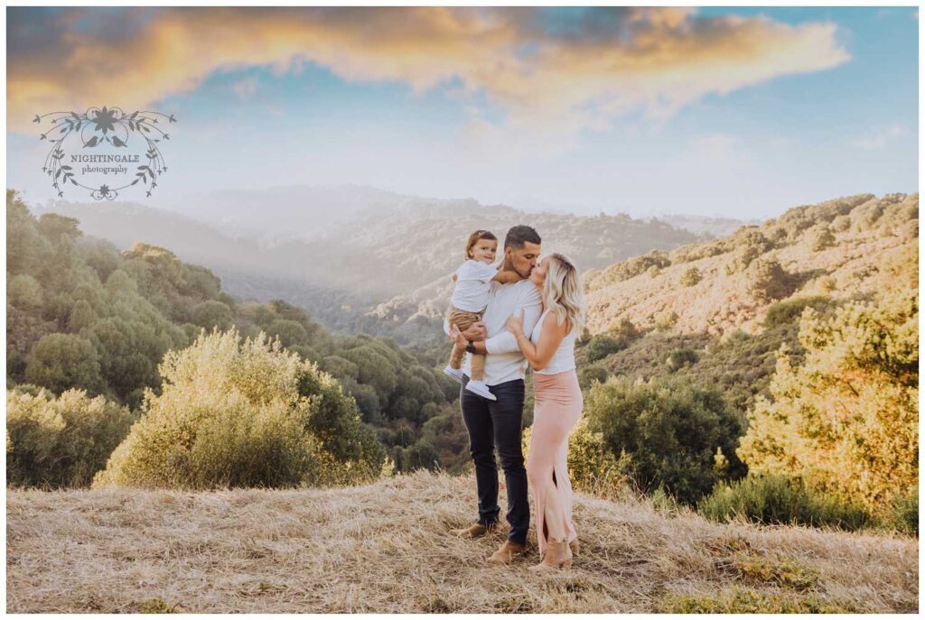 Gorgeous lifestyle family portraits by Nightingale Photography in the Bay Area