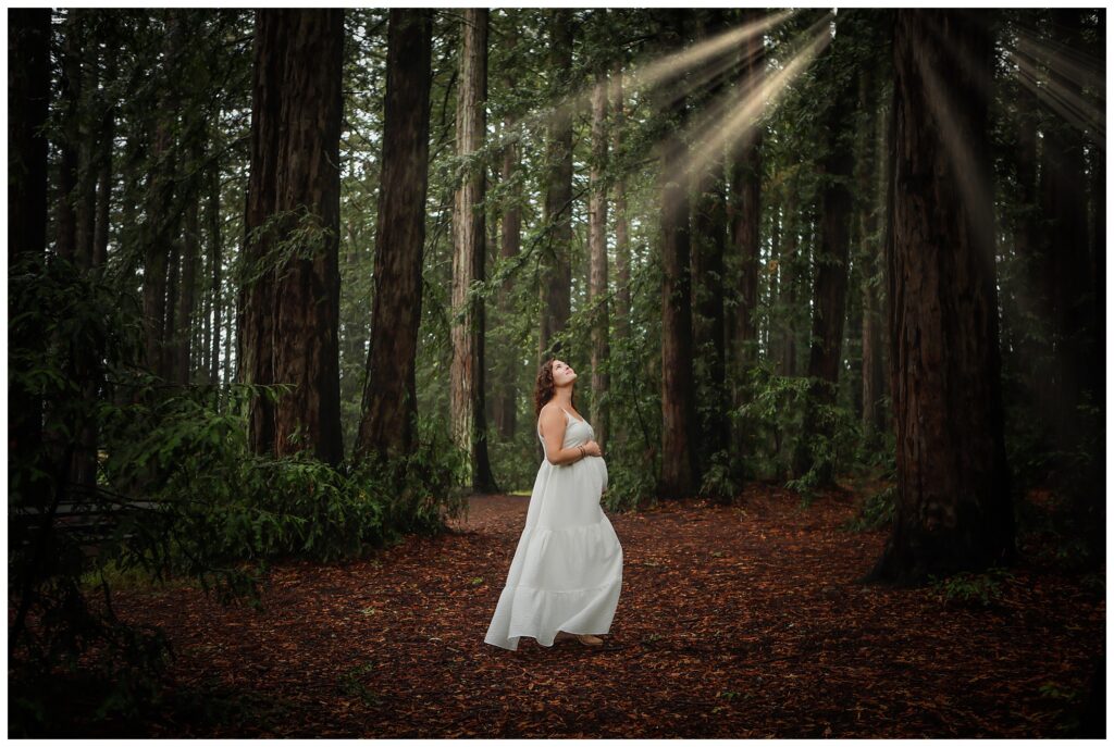 What month is best for maternity photos